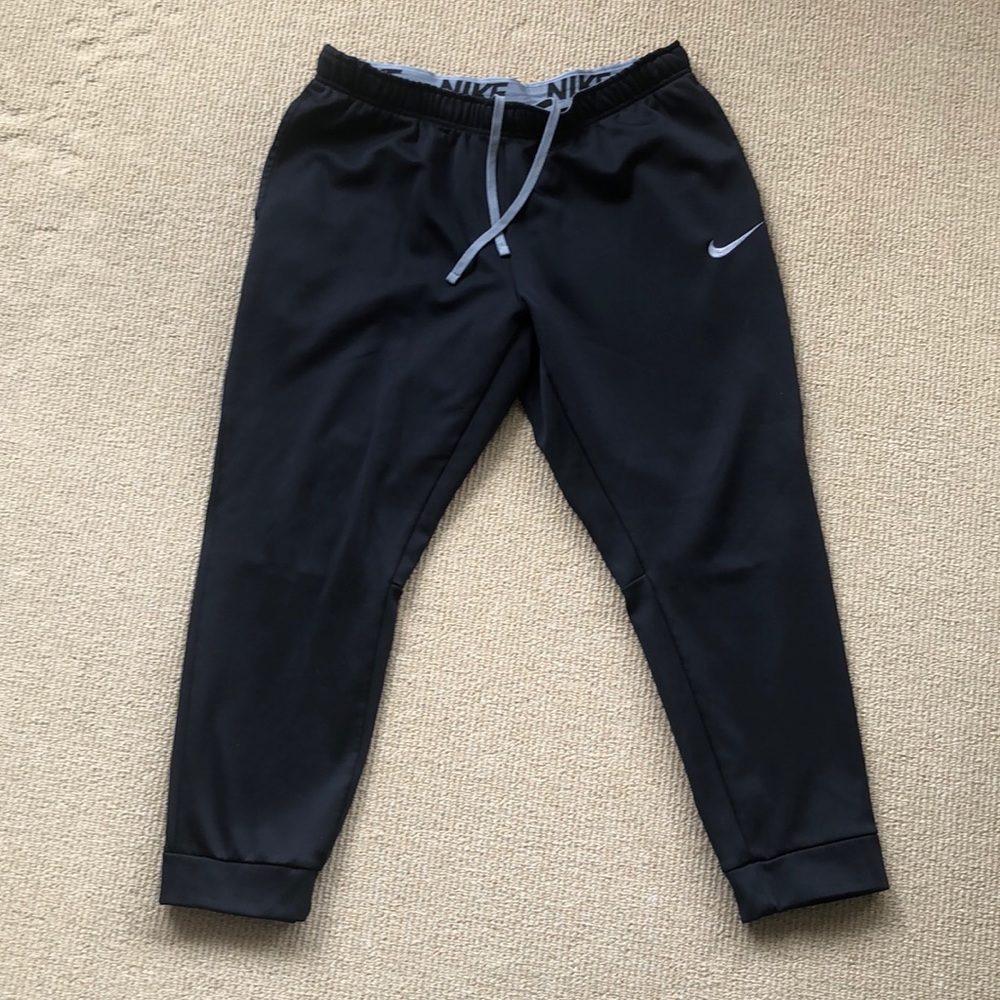 Men’s Nike Therma-fit joggers
